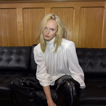 Alex Consani - Photo 1