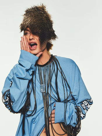 Amber Valletta - Photo 11