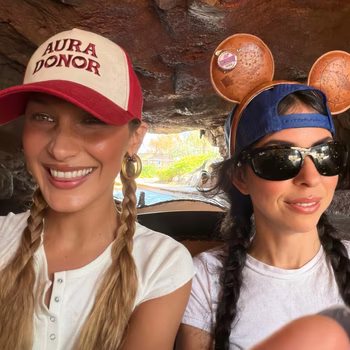 Bella Hadid - Photo 11