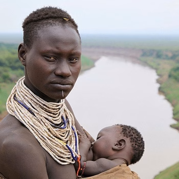 Binx Walton - Photo 1