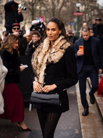 Cindy Bruna - Photo 12