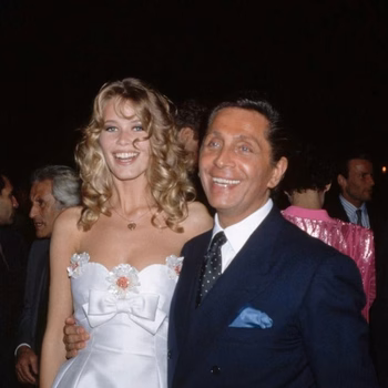 Claudia Schiffer - Photo 5