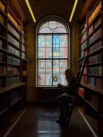 Josephine Skriver - Photo 4