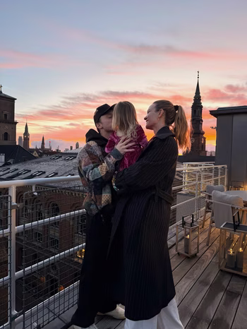 Josephine Skriver - Photo 5