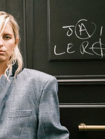 Karolina Kurkova - Photo 9